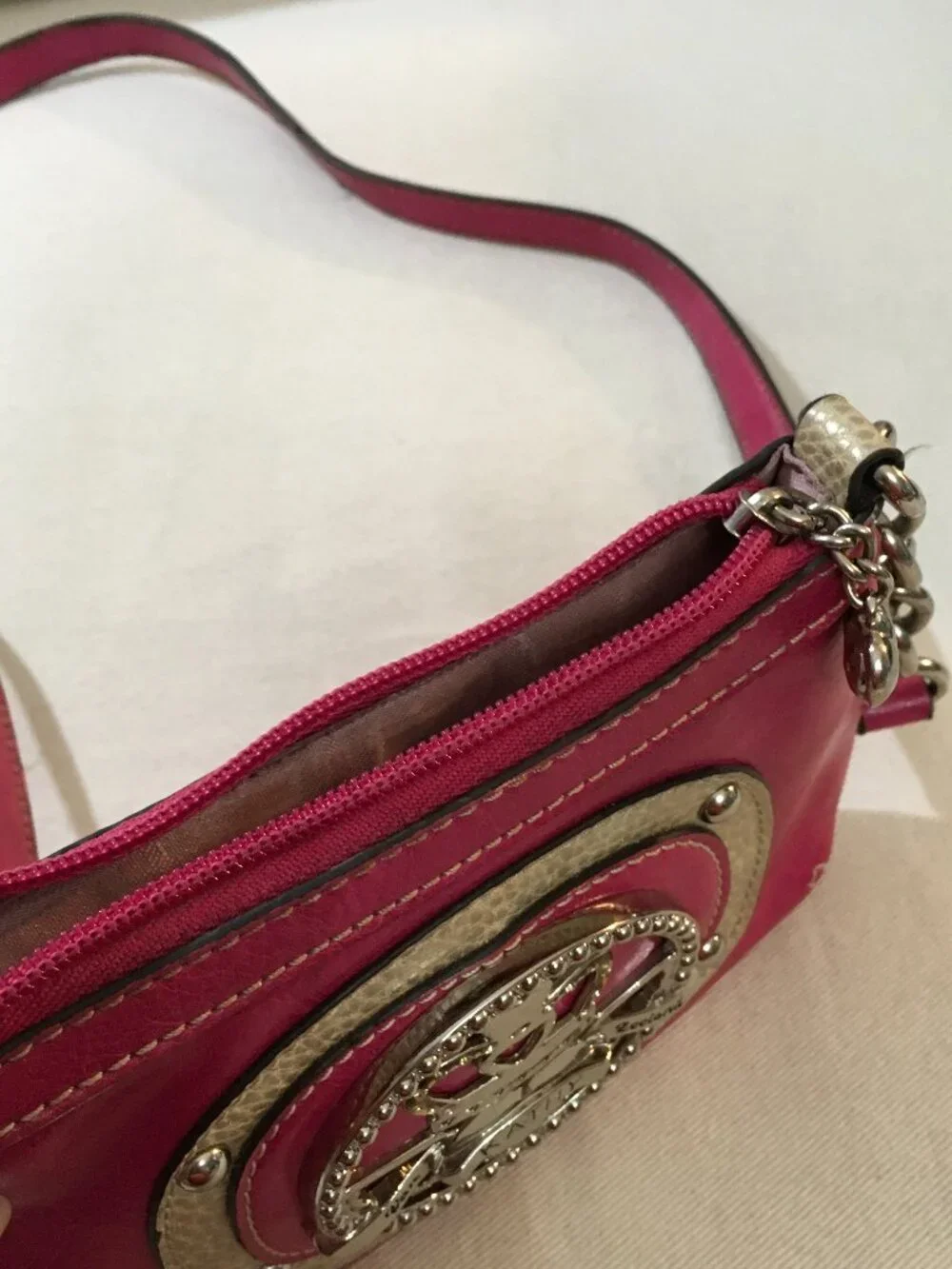 Kathy Van Zeeland Pink Crossbody bag Logo Plaque Chain Accent Strap